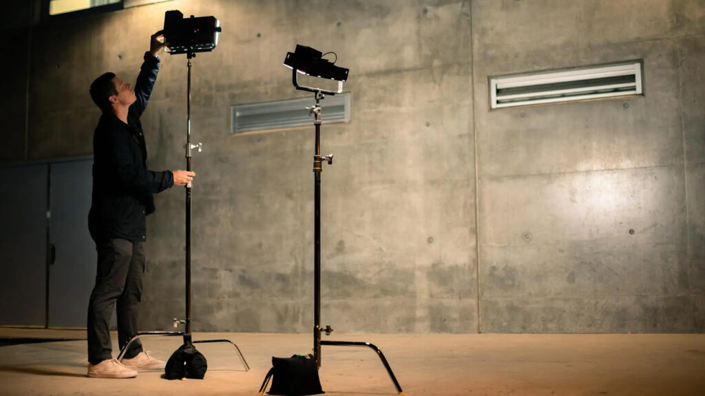 Gear Rental 8 c stand versus light stand 7